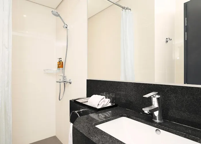 Hotel Savoy Mactan Cebu Near Newtown