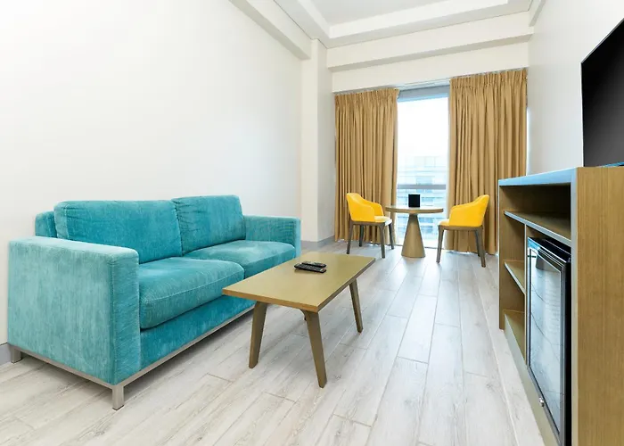 Savoy Mactan Cebu Near Newtown 4*