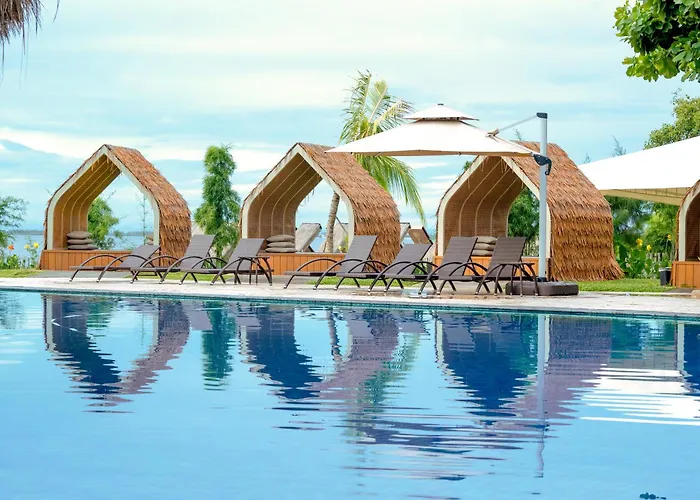 Savoy Mactan Cebu Near Newtown Hotel 4*