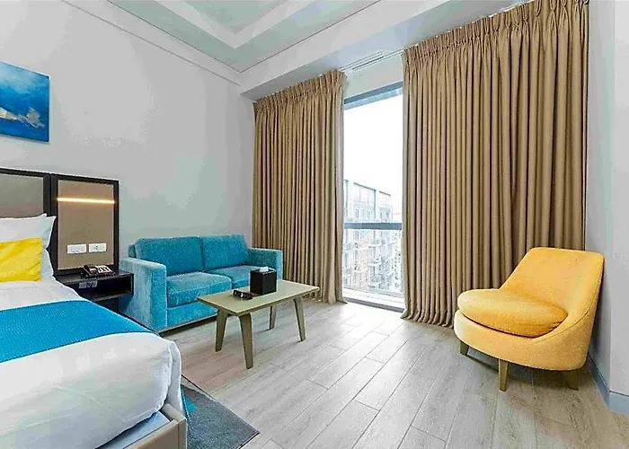 Savoy Mactan Cebu Near Newtown 4*