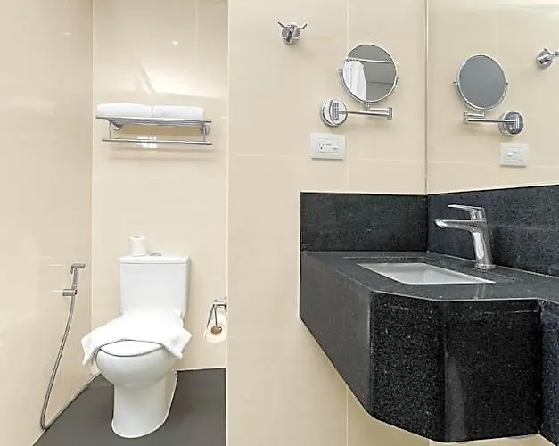 Savoy Mactan Cebu Near Newtown 4*